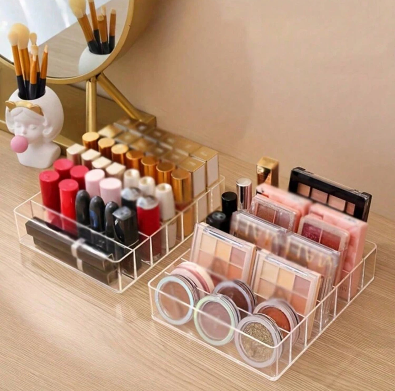 Organizador de Maquillaje Acrílico – Transparente y Elegante