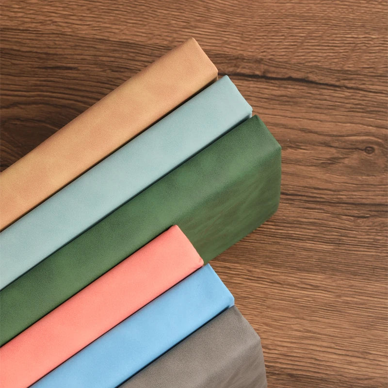 Cuaderno A5 con Tapa de Piel – Retro, Elegante y Personalizable